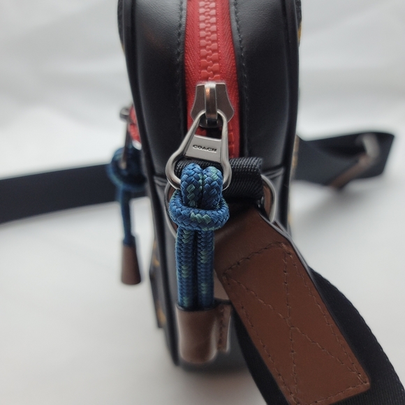 *FINAL PRICE**Rare* Coach Terrain Crossbody With Wavy Animal Print - Picture 3 of 11